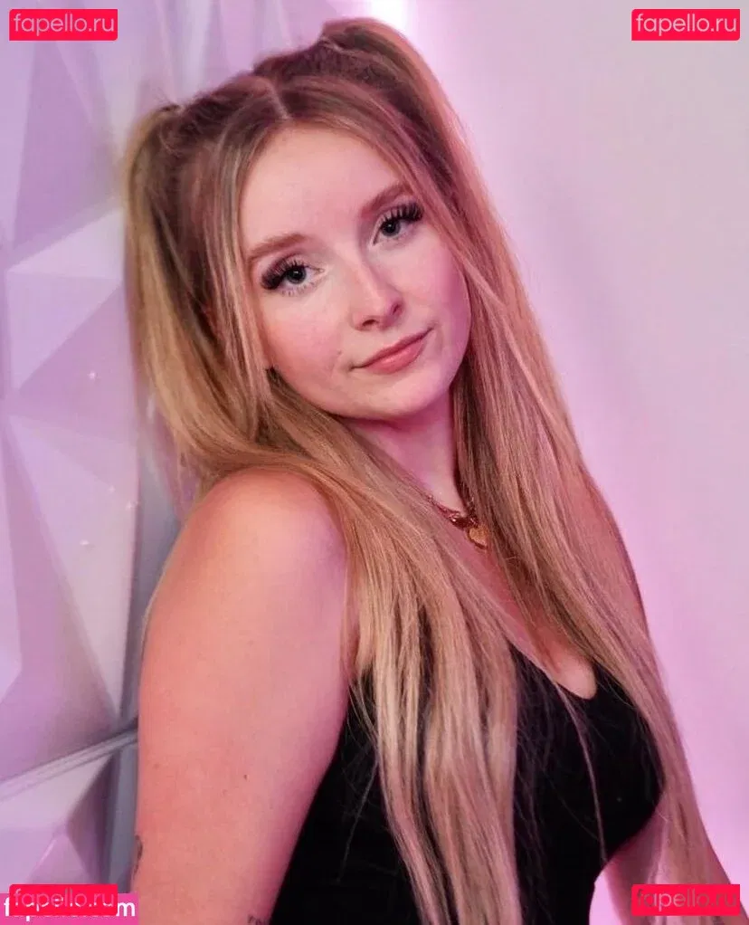 MinusElf Onlyfans Photo Gallery 