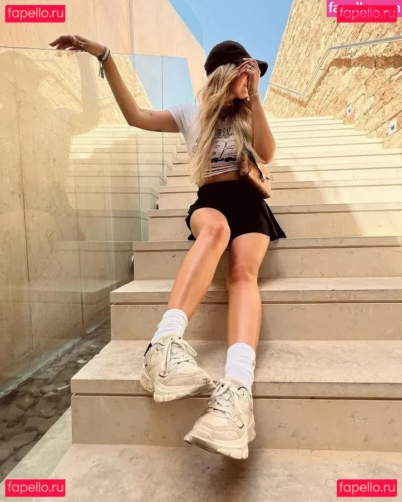 MinusElf Onlyfans Photo Gallery 