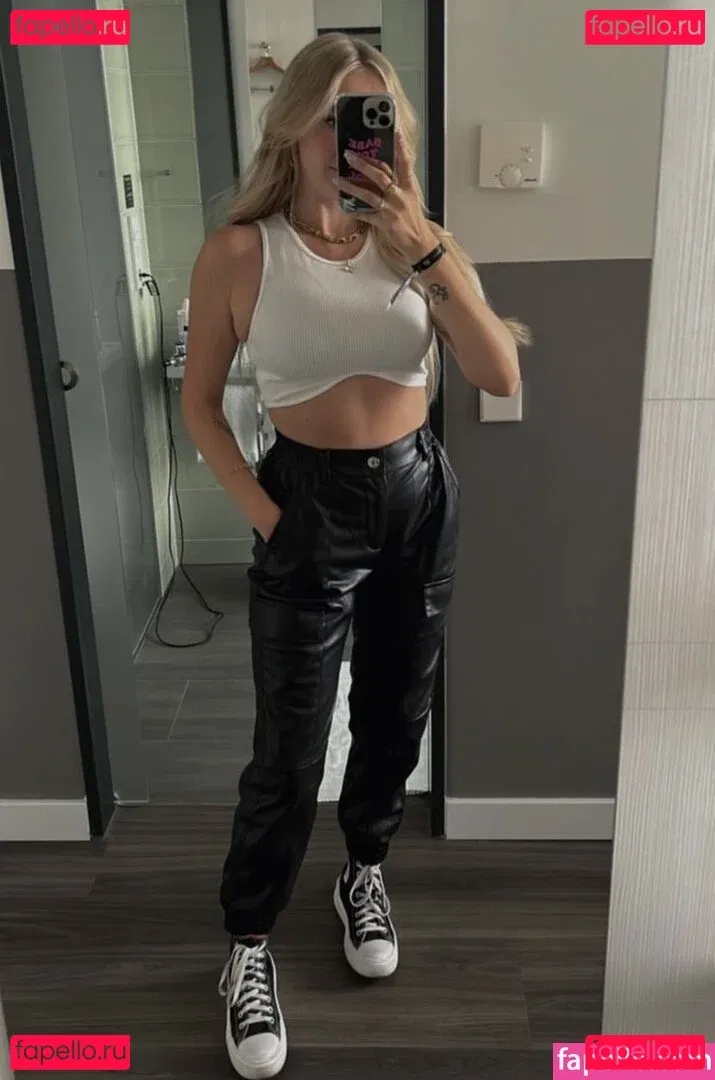 MinusElf Onlyfans Photo Gallery 