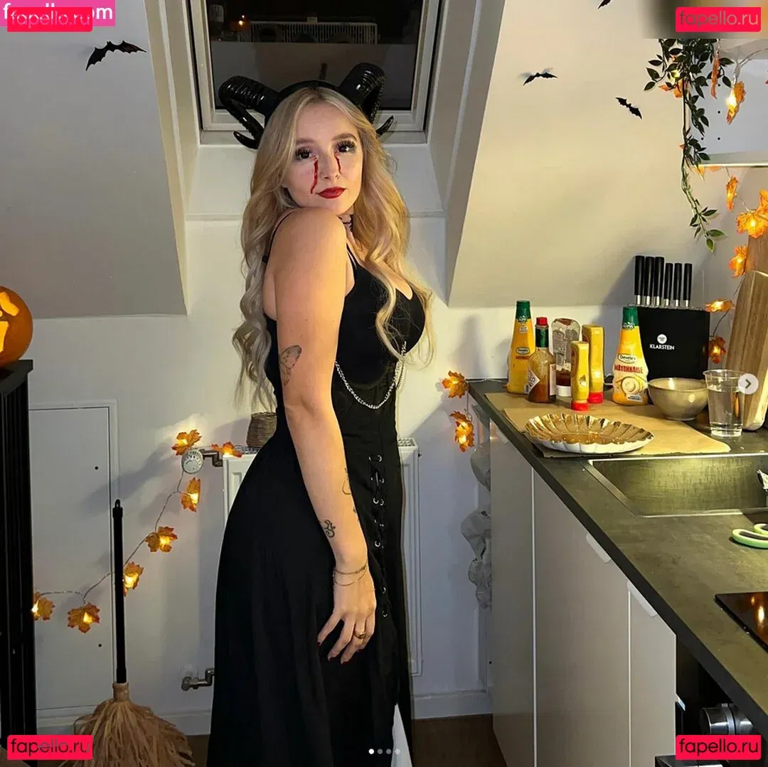 MinusElf Onlyfans Photo Gallery 