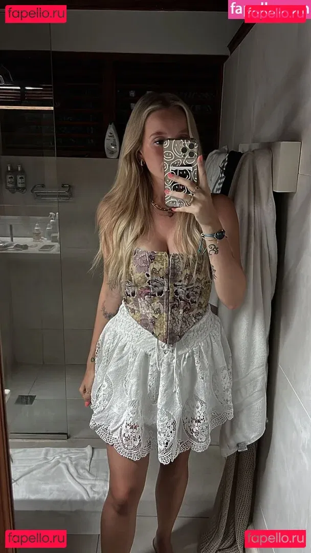 MinusElf Onlyfans Photo Gallery 