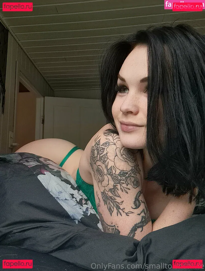 Small Town Sage Onlyfans Photo Gallery 