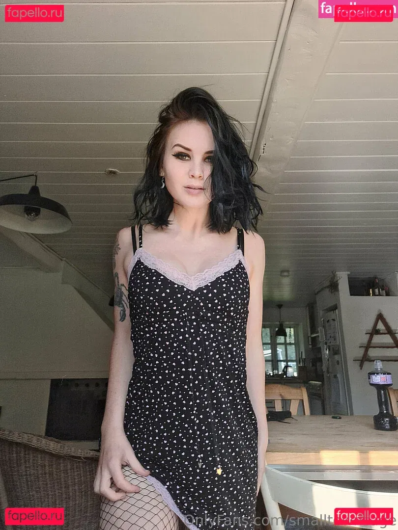 Small Town Sage Onlyfans Photo Gallery 