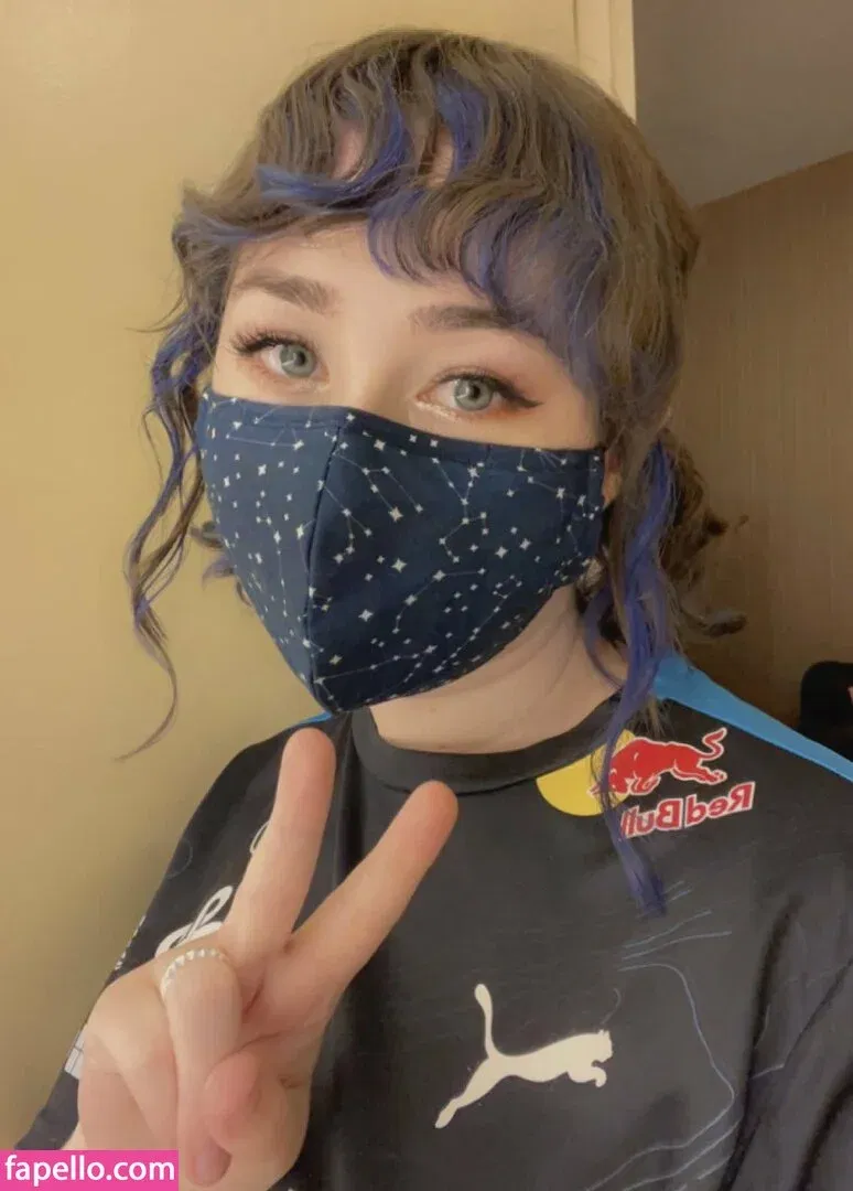 veinnavtuber Onlyfans Photo Gallery 