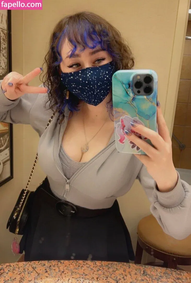 veinnavtuber Onlyfans Photo Gallery 