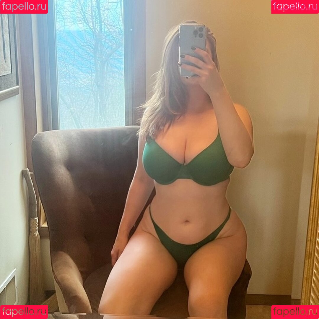 Emilee Rae Onlyfans Photo Gallery 