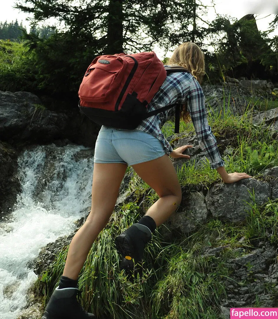 Girls Magazine Onlyfans Photo Gallery 