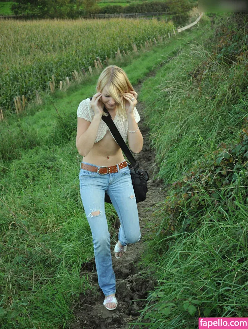 Girls Magazine Onlyfans Photo Gallery 