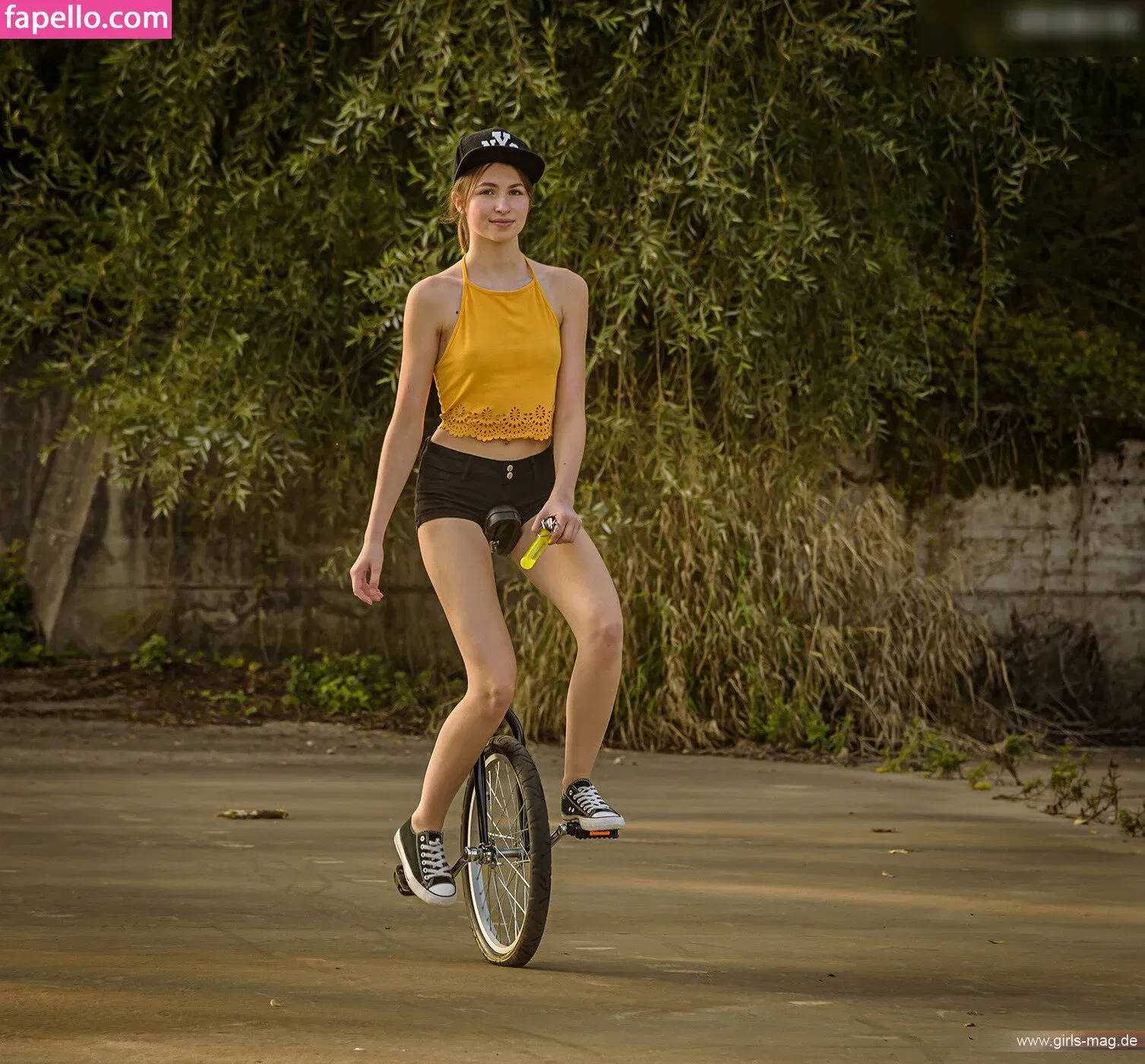 Girls Magazine Onlyfans Photo Gallery 