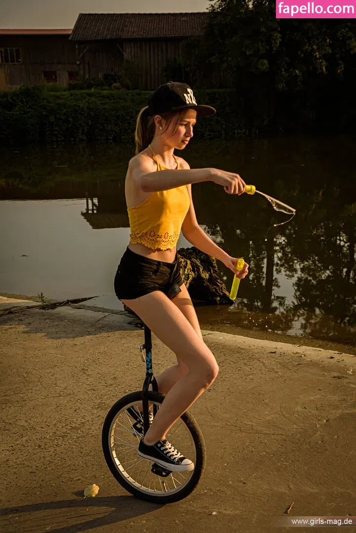 Girls Magazine Onlyfans Photo Gallery 