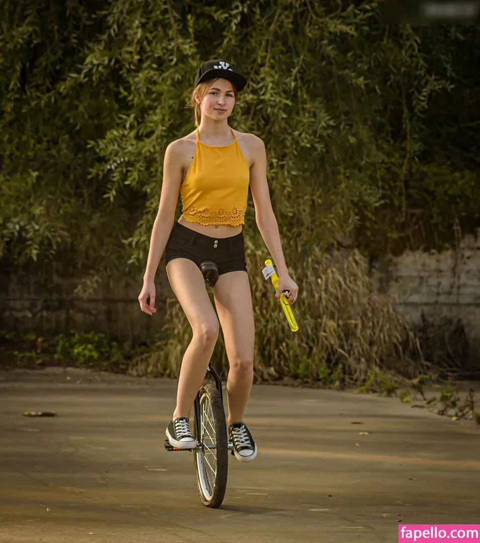 Girls Magazine Onlyfans Photo Gallery 