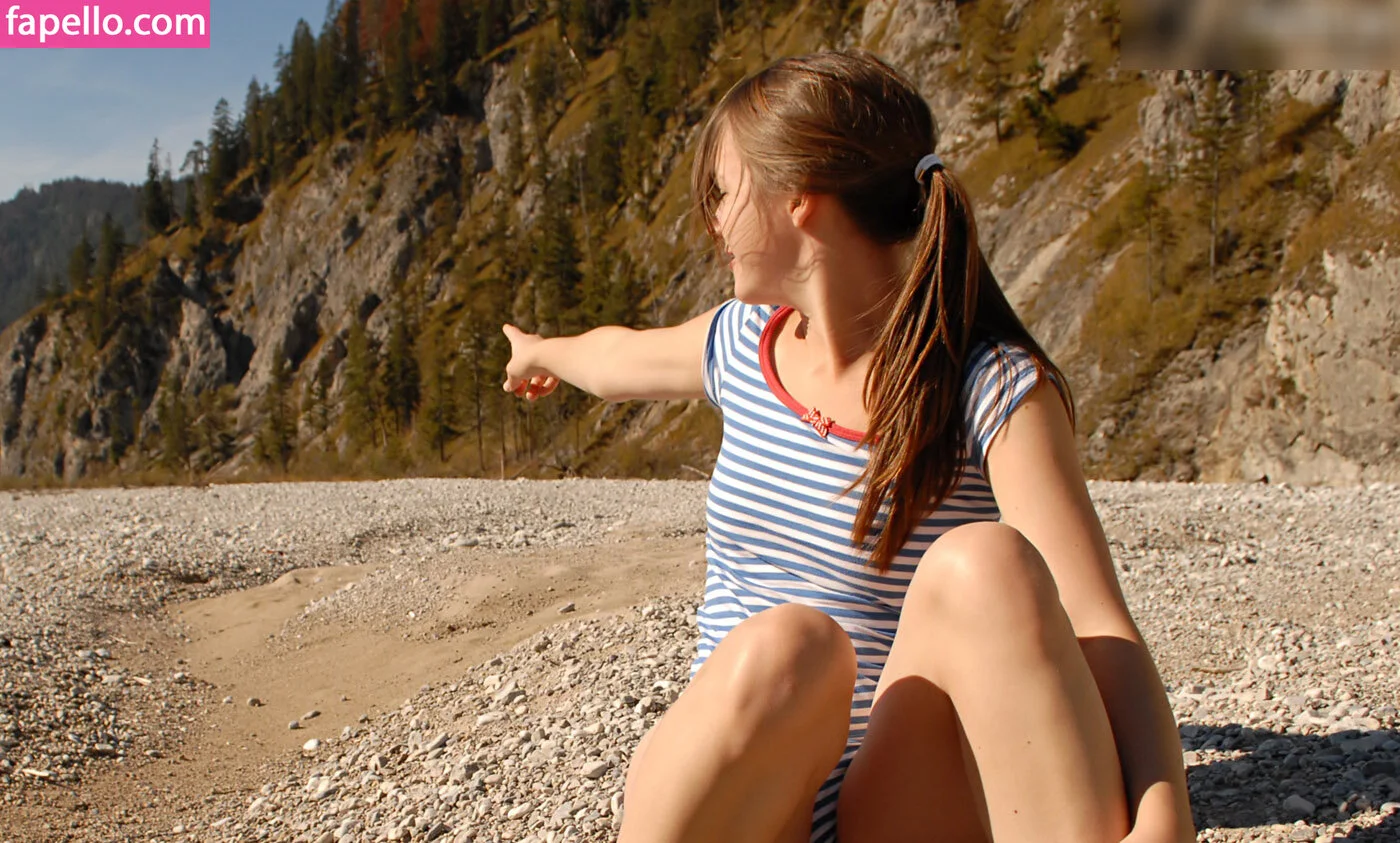 Girls Magazine Onlyfans Photo Gallery 