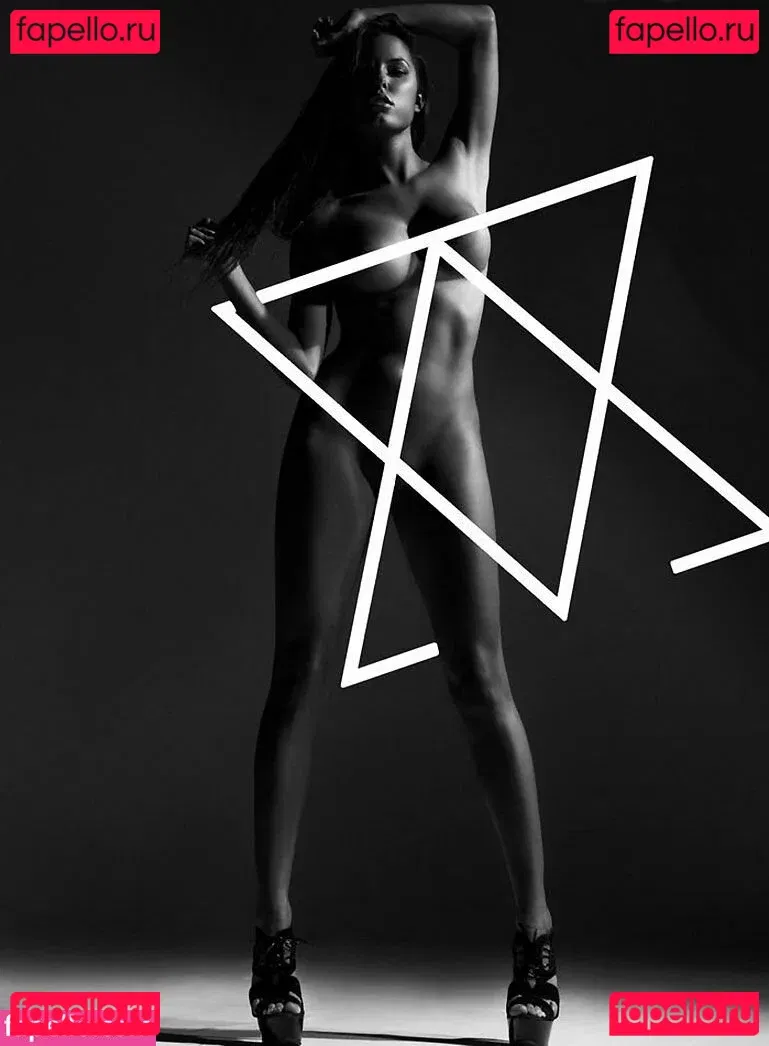 Constance Nunes Onlyfans Photo Gallery 