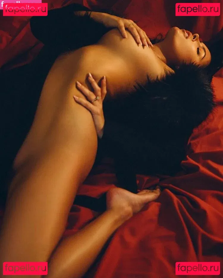 Constance Nunes Onlyfans Photo Gallery 