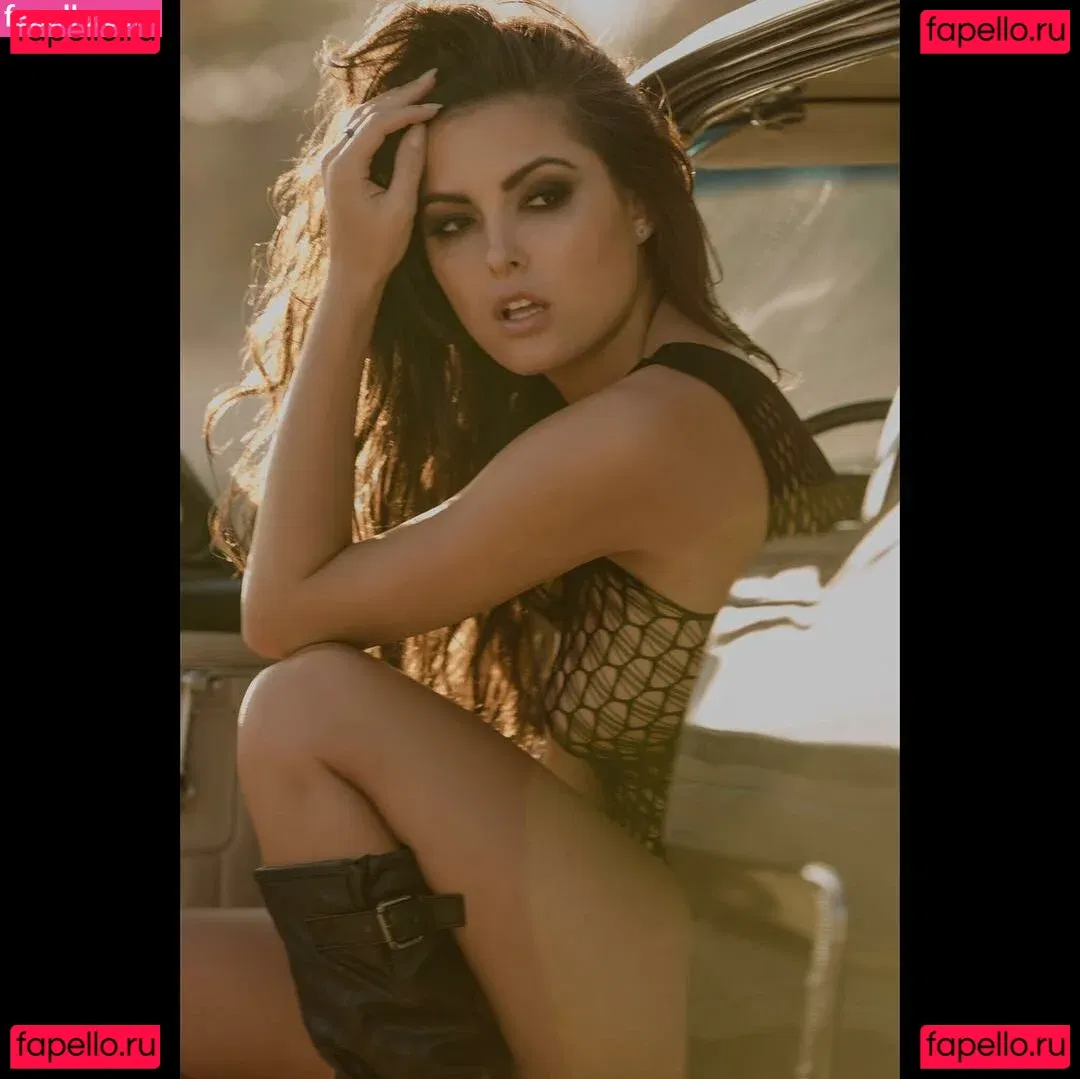 Constance Nunes Onlyfans Photo Gallery 