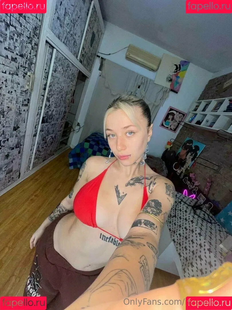 noelleblair Onlyfans Photo Gallery 
