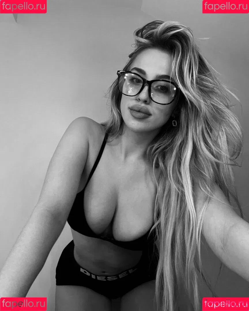 Sara Dodevska Onlyfans Photo Gallery 