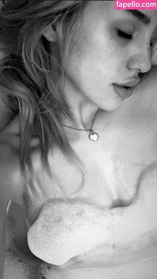 Sara Dodevska Onlyfans Photo Gallery 