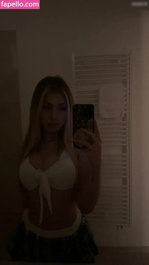 Sara Dodevska Onlyfans Photo Gallery 