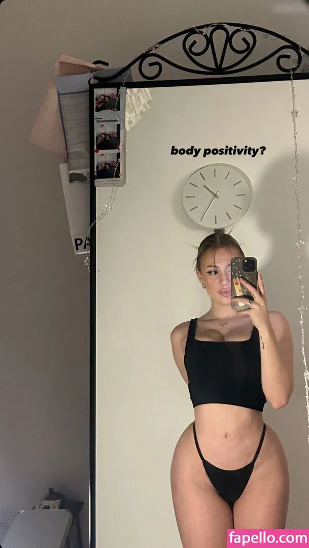 Sara Dodevska Onlyfans Photo Gallery 