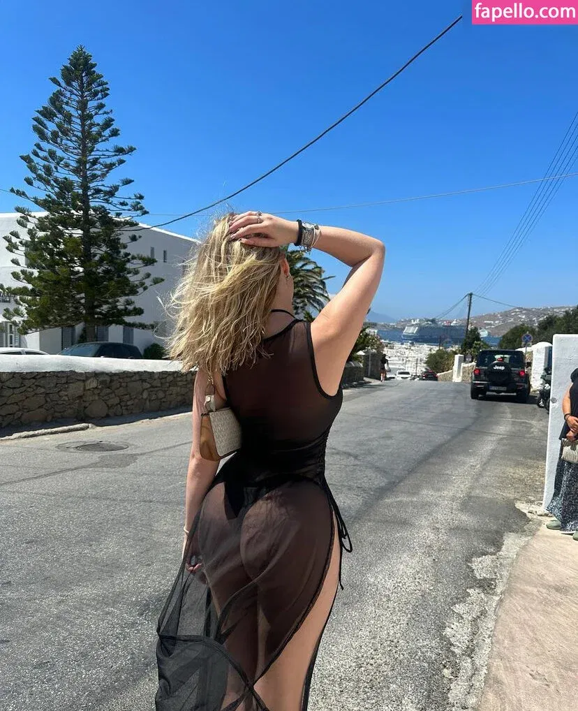 Sara Dodevska Onlyfans Photo Gallery 