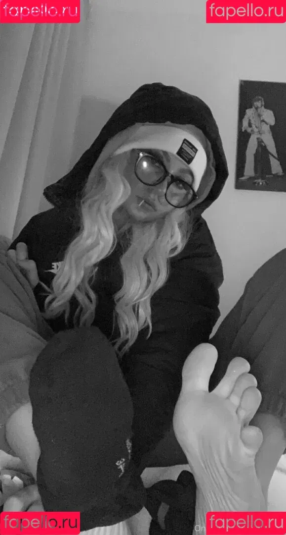 monamixxx Onlyfans Photo Gallery 