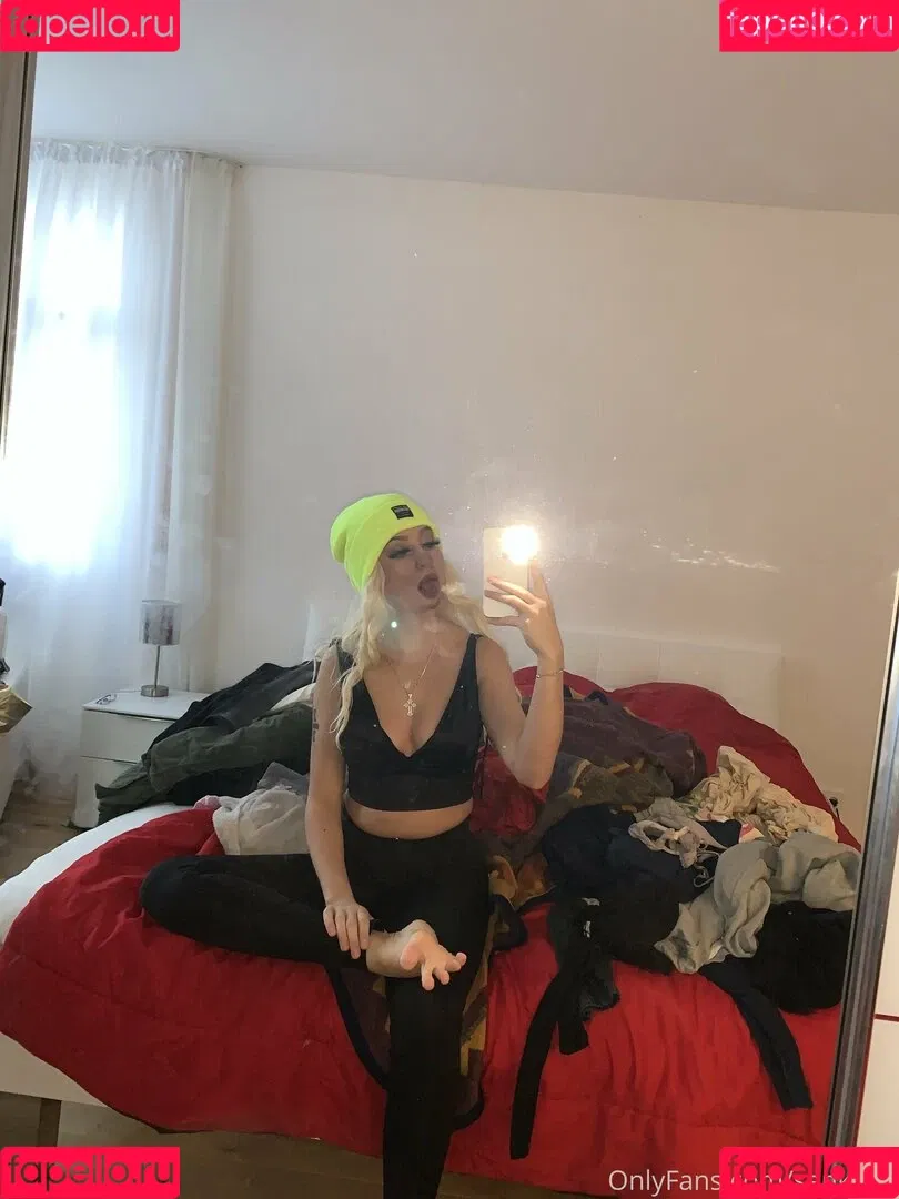 monamixxx Onlyfans Photo Gallery 