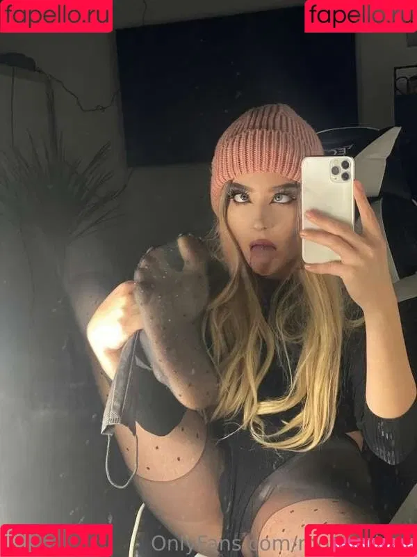 monamixxx Onlyfans Photo Gallery 