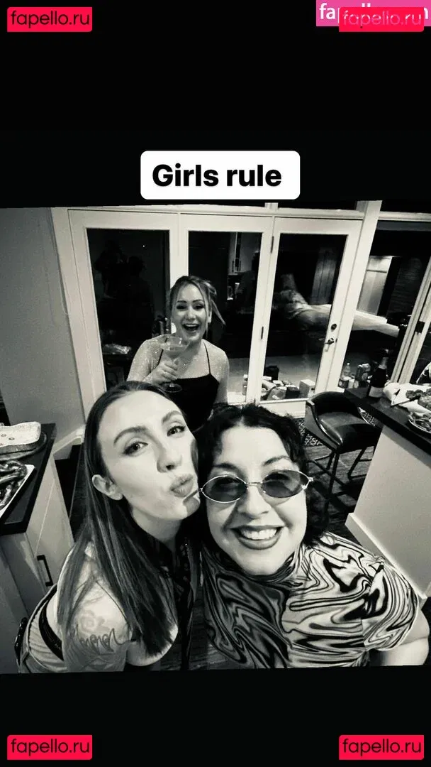 Megan Everett Onlyfans Photo Gallery 