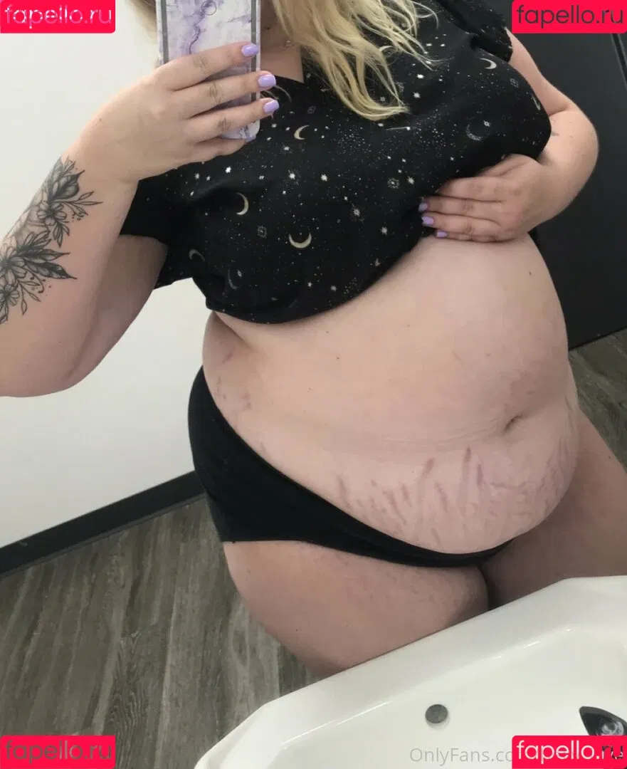 belly_love Onlyfans Photo Gallery 