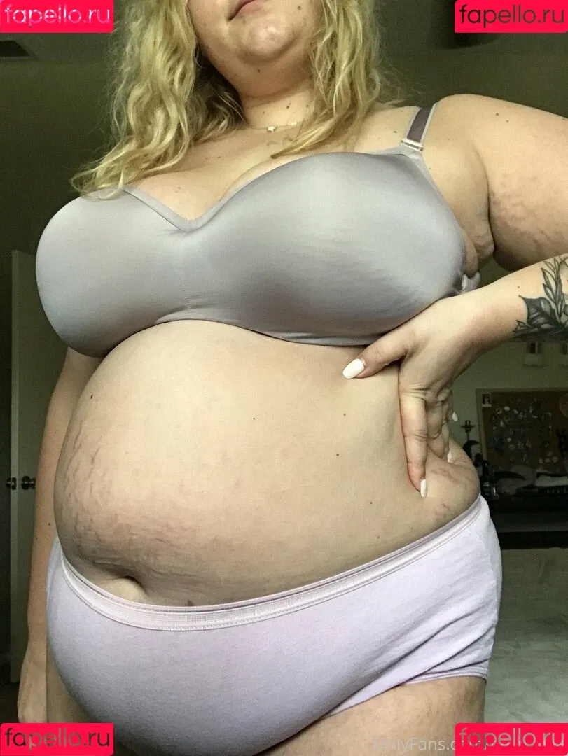 belly_love Onlyfans Photo Gallery 