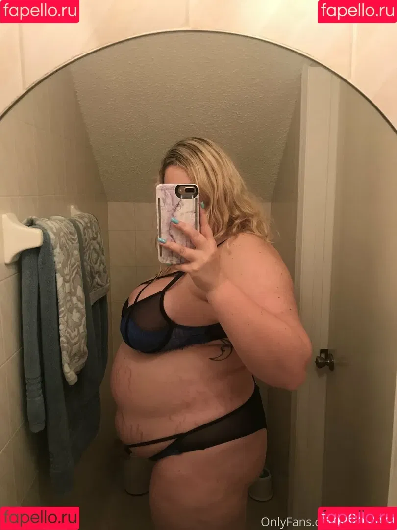 belly_love Onlyfans Photo Gallery 