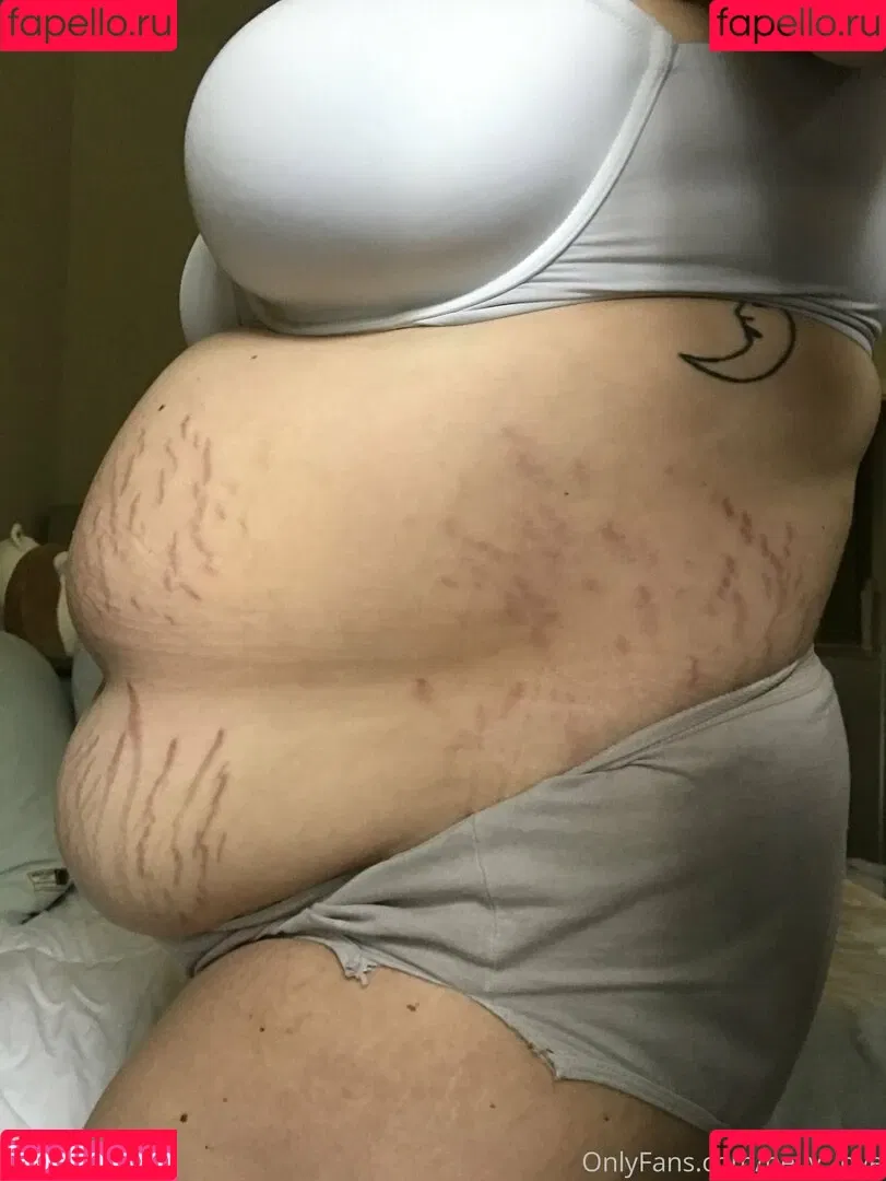 belly_love Onlyfans Photo Gallery 