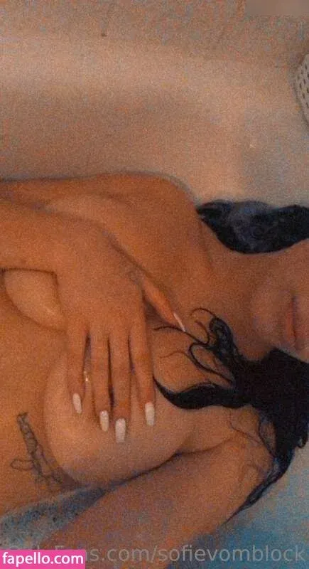 sofievomblock Onlyfans Photo Gallery 
