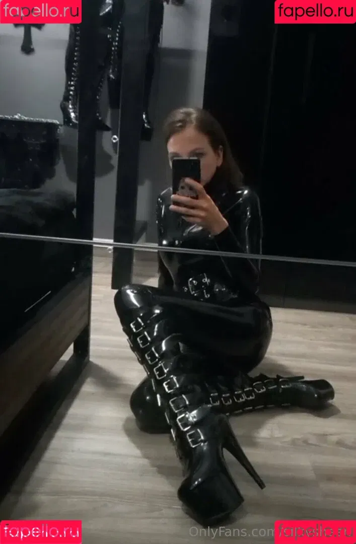 silkysheen Onlyfans Photo Gallery 