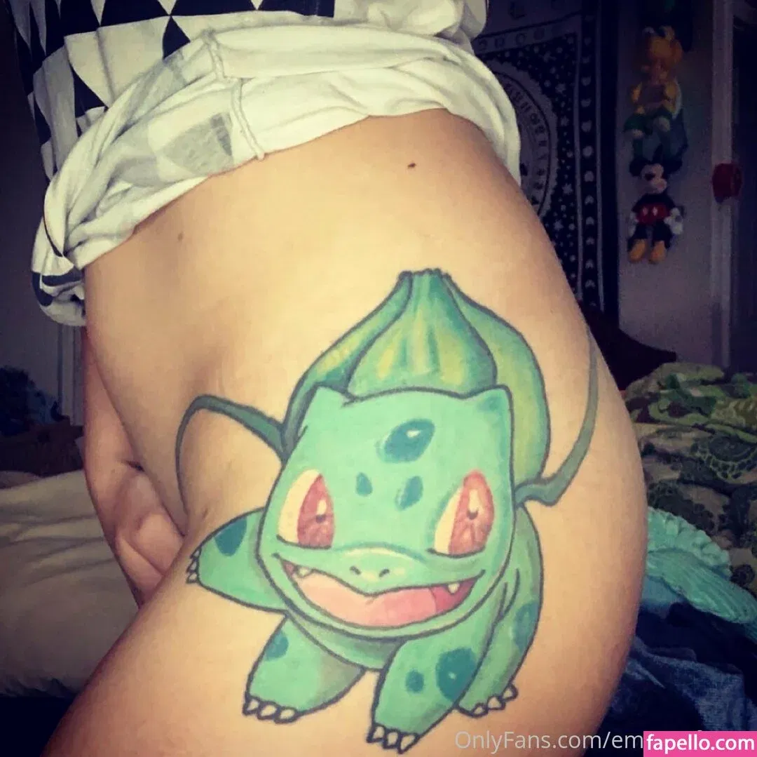 emowaifu162 Onlyfans Photo Gallery 