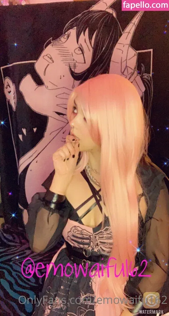 emowaifu162 Onlyfans Photo Gallery 