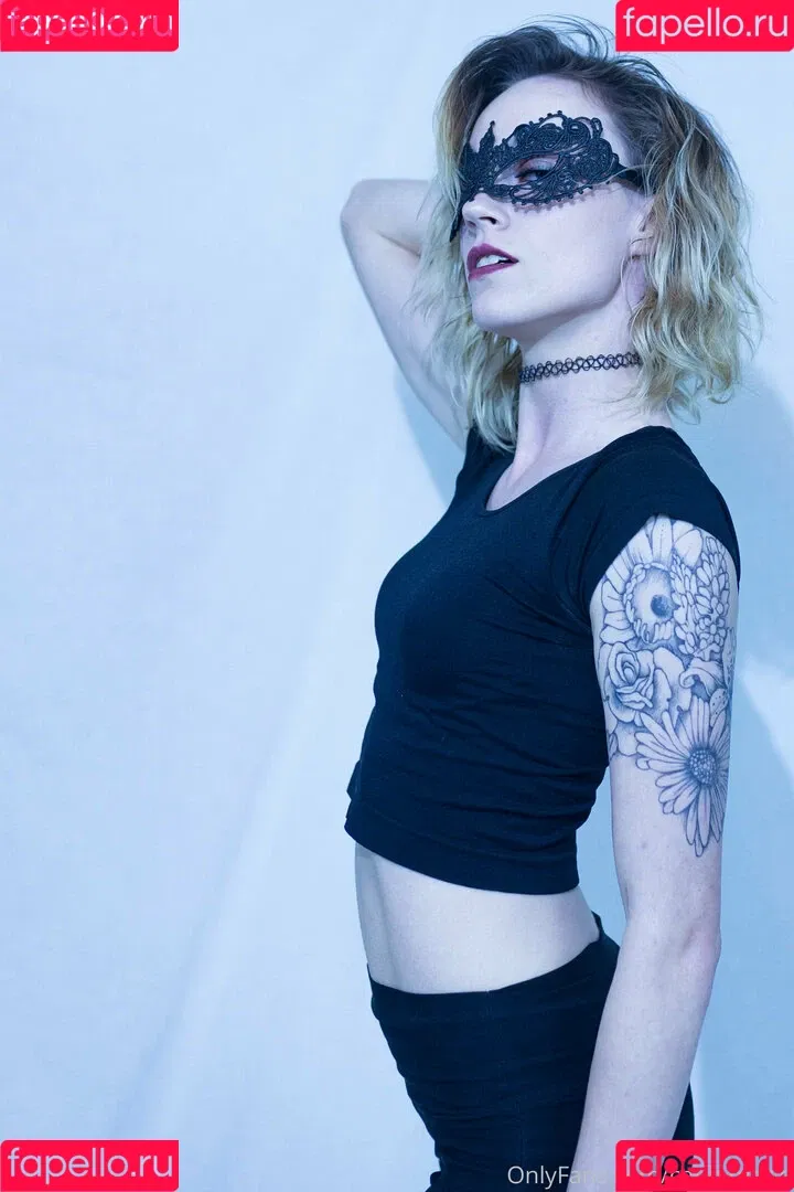 cat.h.marie Onlyfans Photo Gallery 