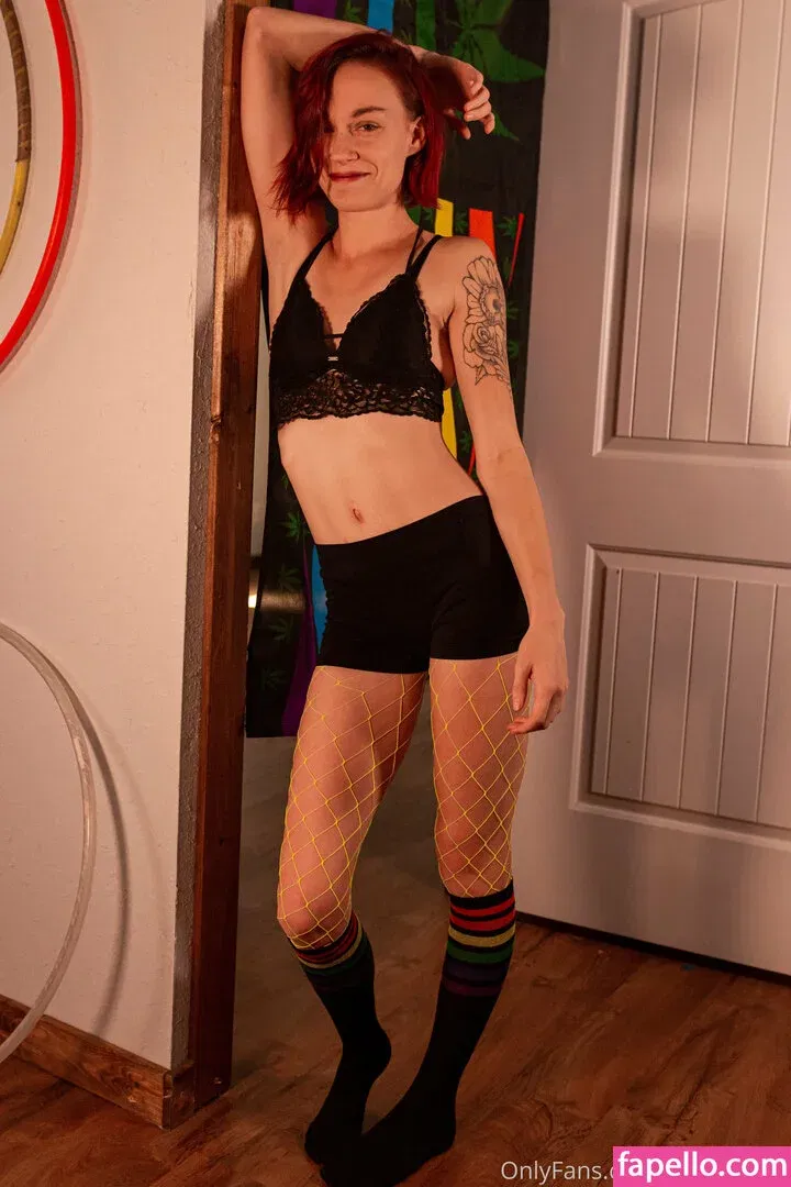 cat.h.marie Onlyfans Photo Gallery 