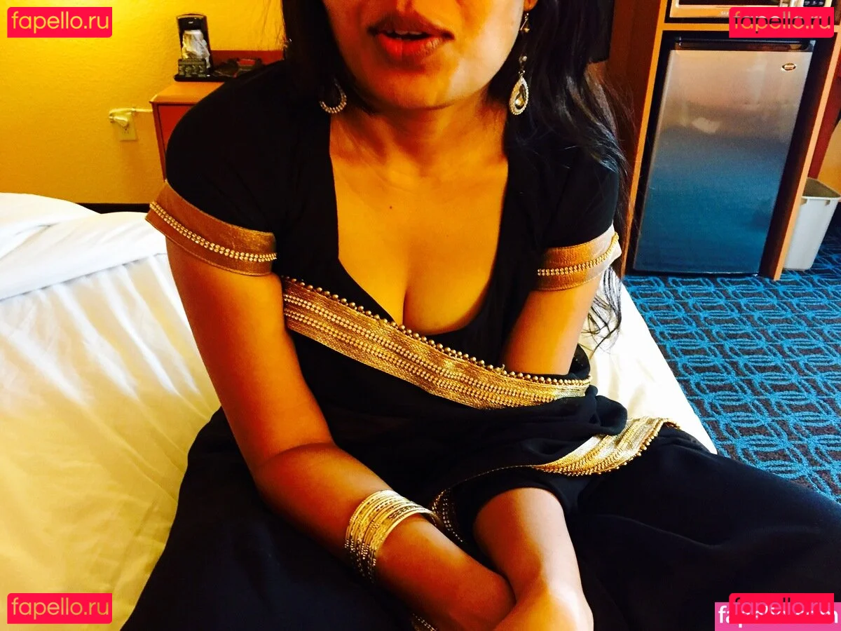 therealpankhurikunaal Onlyfans Photo Gallery 