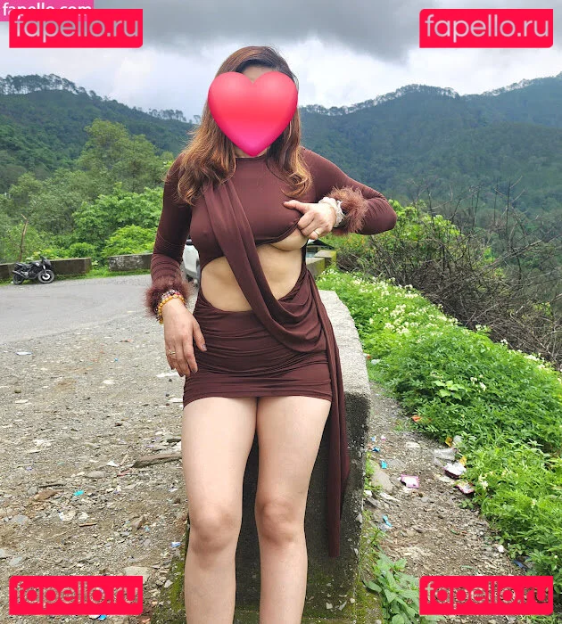 therealpankhurikunaal Onlyfans Photo Gallery 