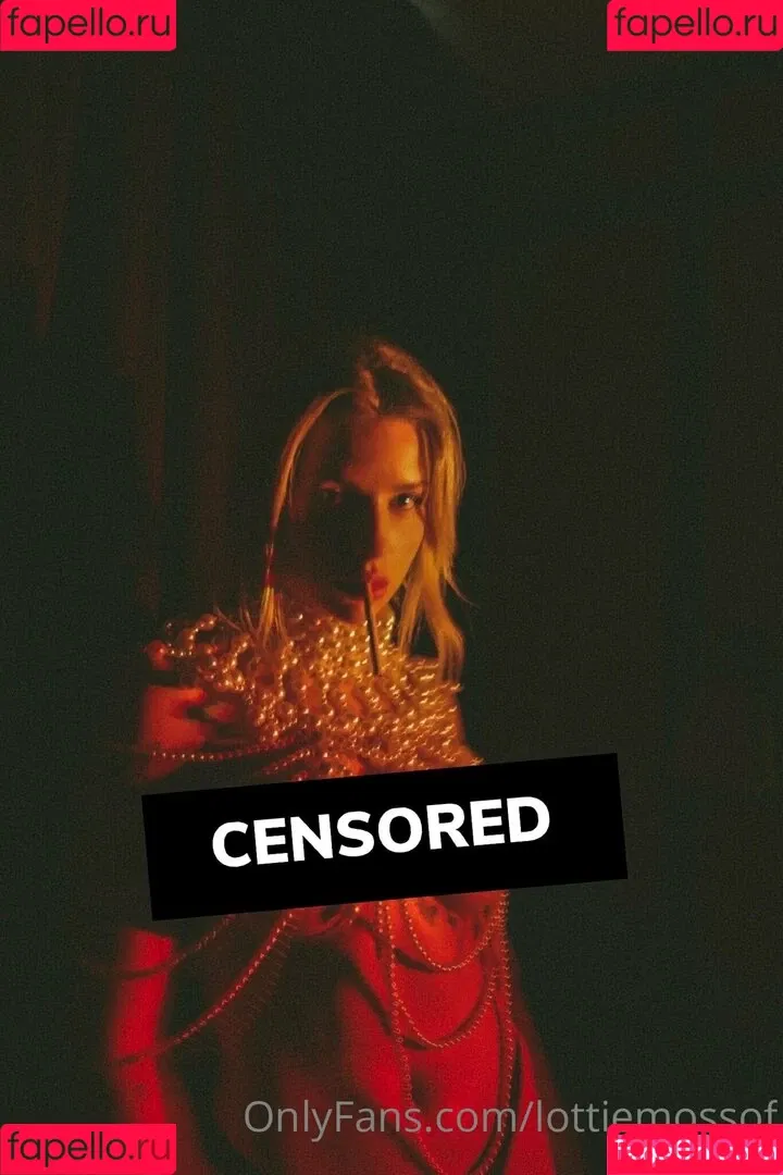 lottiemossof Onlyfans Photo Gallery 