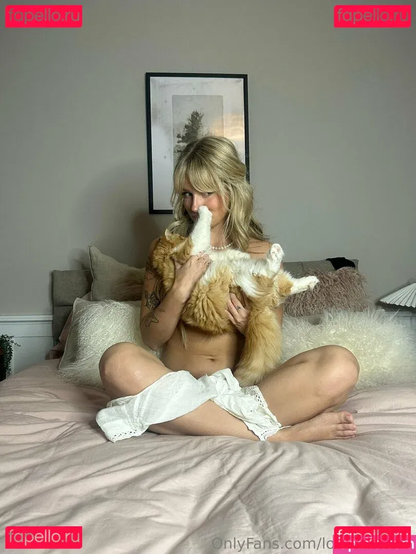 lottiemossof Onlyfans Photo Gallery 