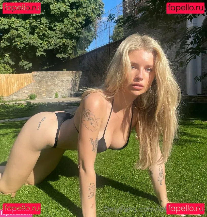 lottiemossof Onlyfans Photo Gallery 