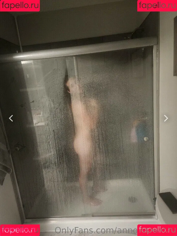 Annoyed Wifey Onlyfans Photo Gallery 