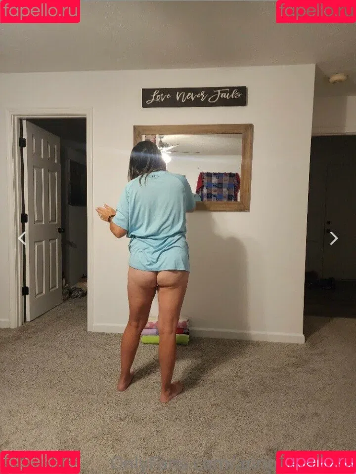 Annoyed Wifey Onlyfans Photo Gallery 