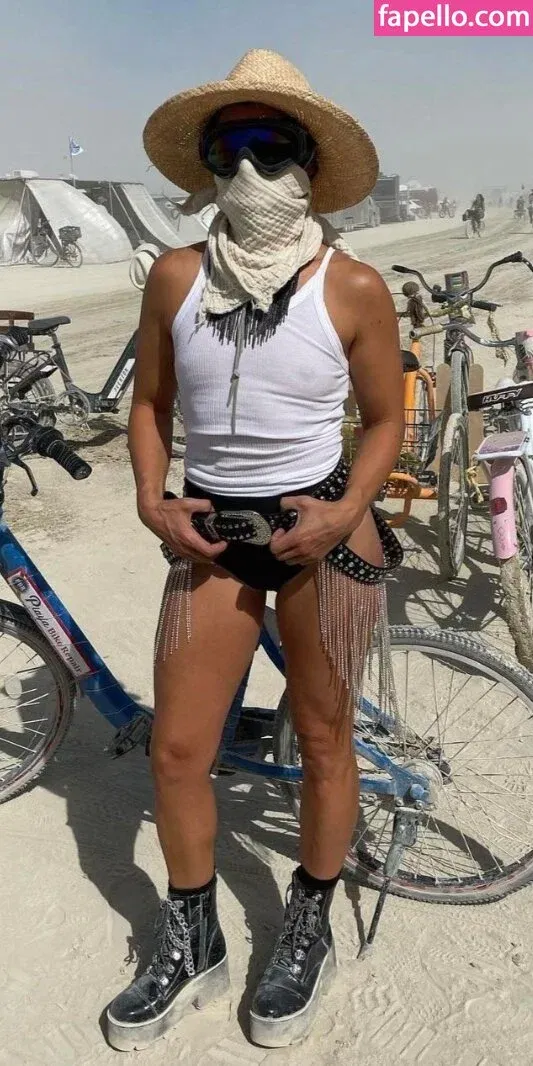 Danica Patrick Onlyfans Photo Gallery 