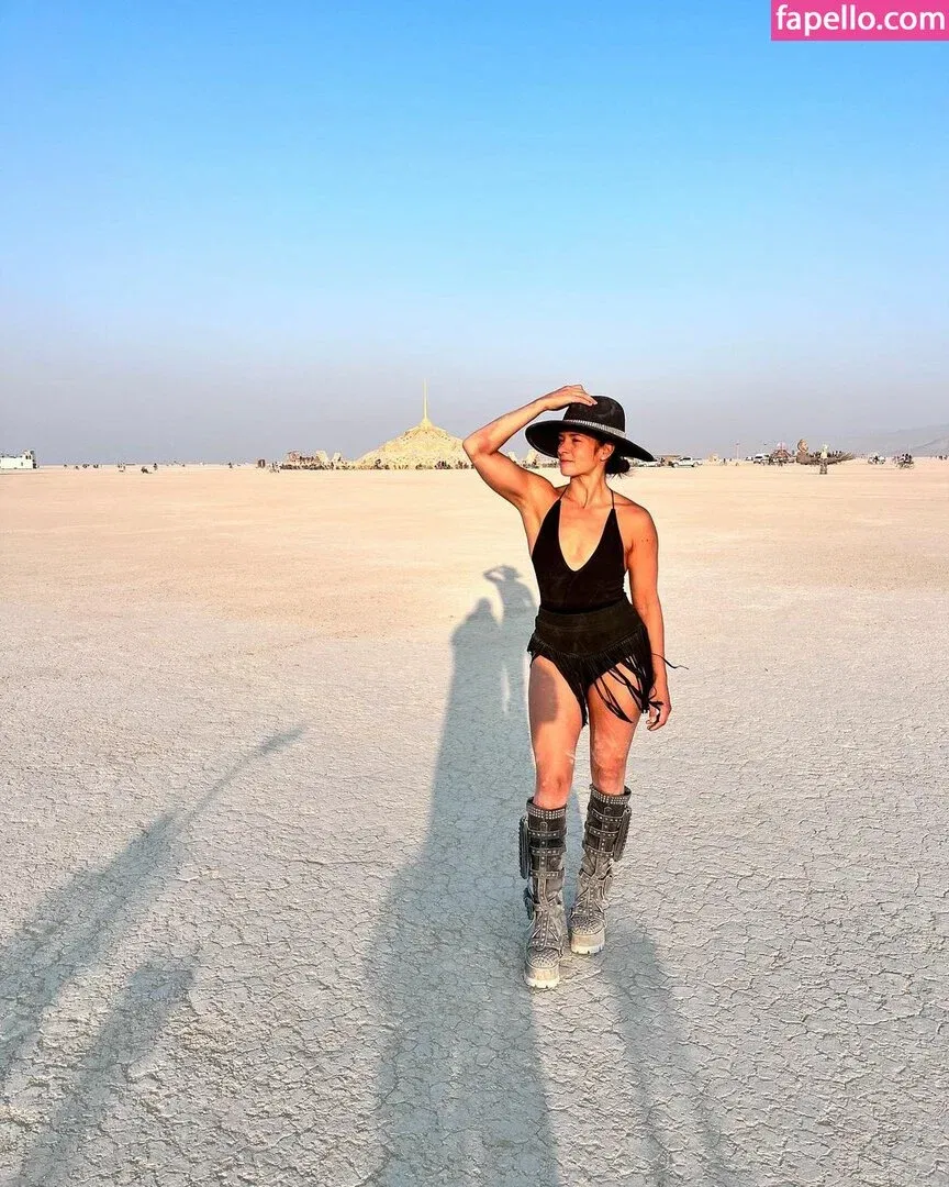 Danica Patrick Onlyfans Photo Gallery 