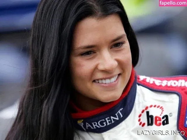 Danica Patrick Onlyfans Photo Gallery 