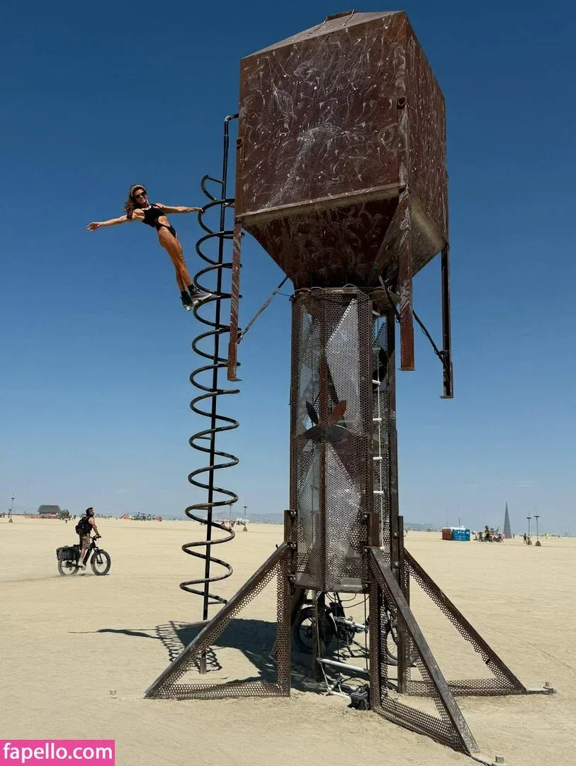 Danica Patrick Onlyfans Photo Gallery 